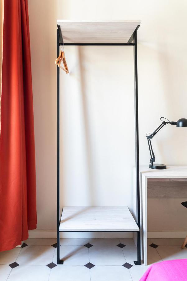 Red Nest Hostel Valencia Eksteriør billede