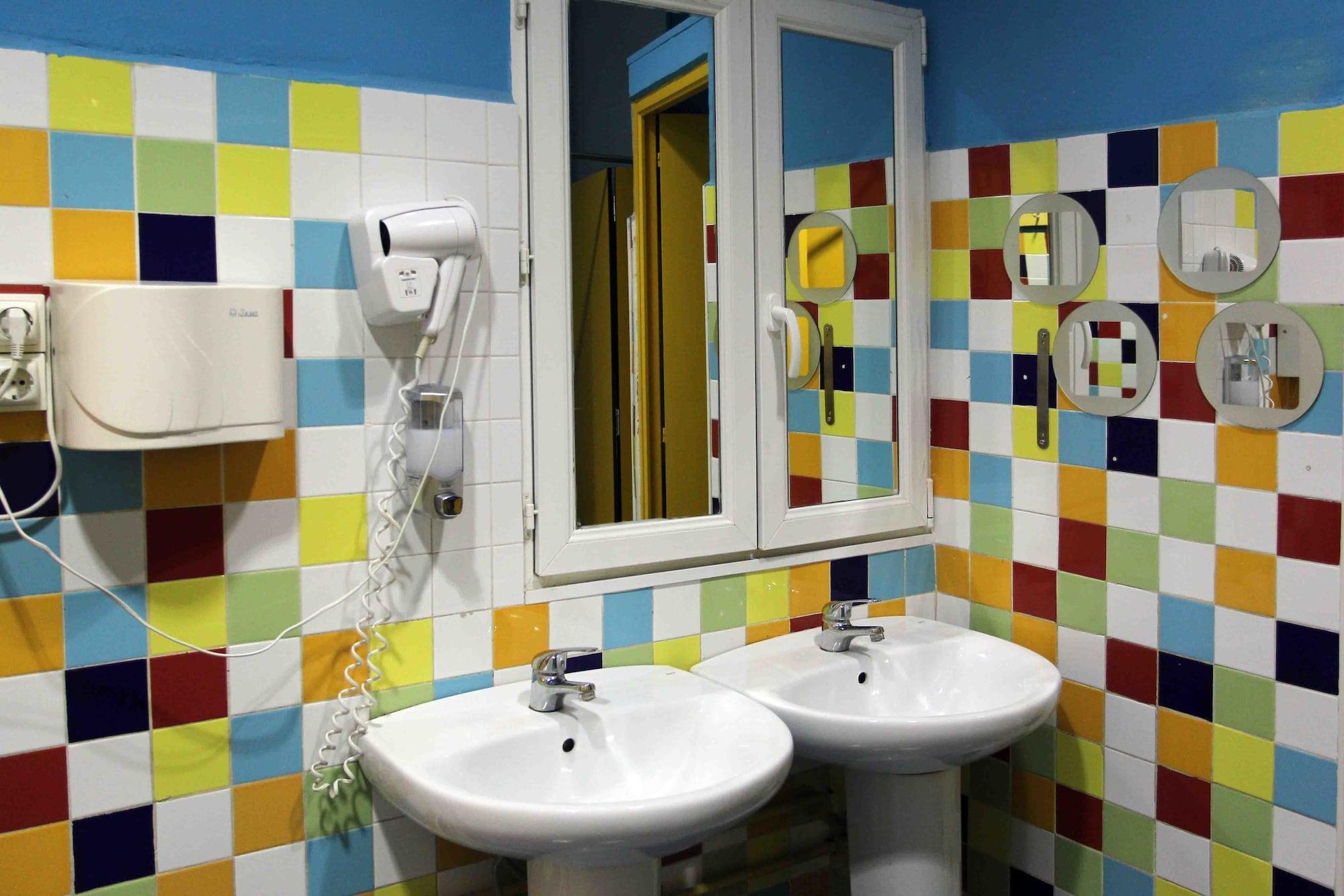 Red Nest Hostel Valencia Eksteriør billede