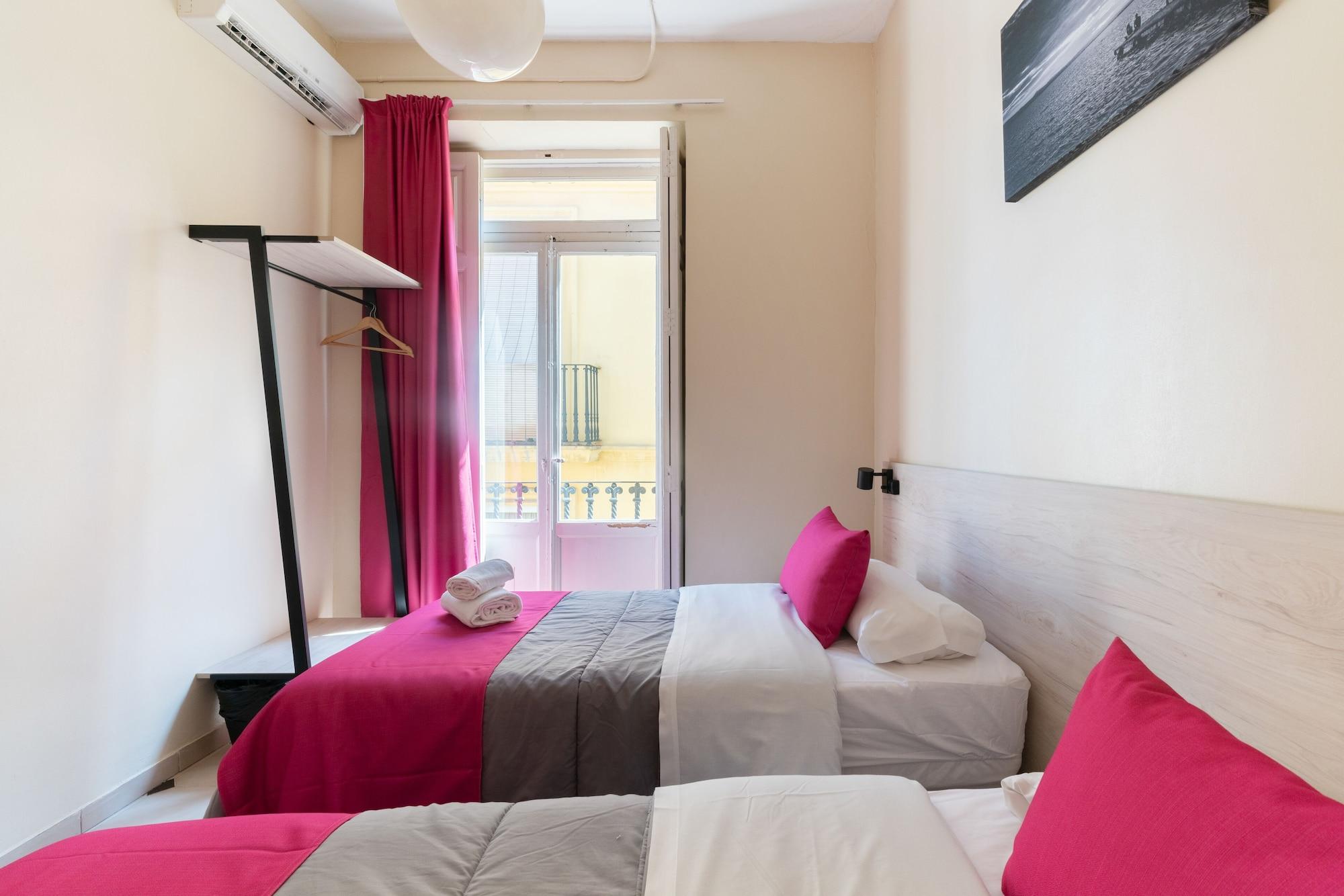 Red Nest Hostel Valencia Eksteriør billede