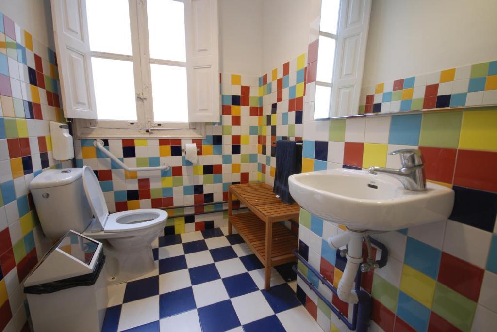 Red Nest Hostel Valencia Eksteriør billede