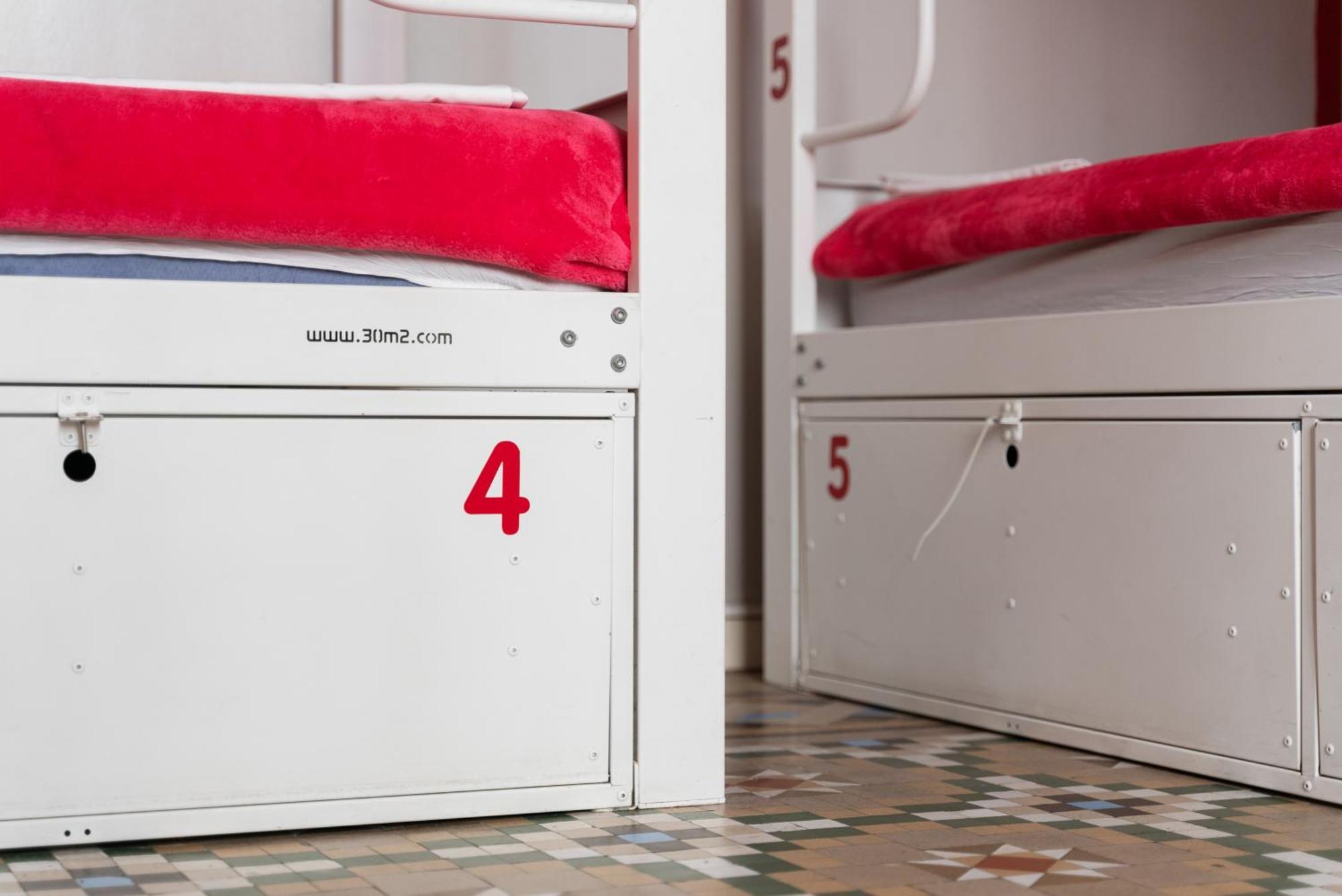 Red Nest Hostel Valencia Eksteriør billede