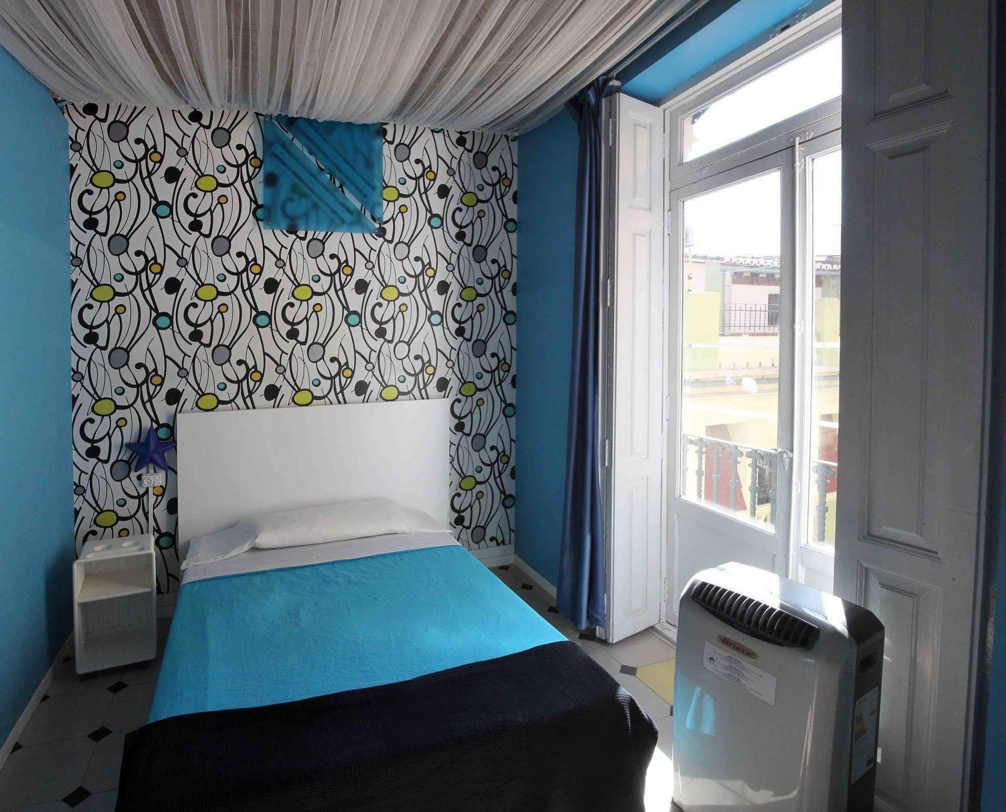 Red Nest Hostel Valencia Eksteriør billede