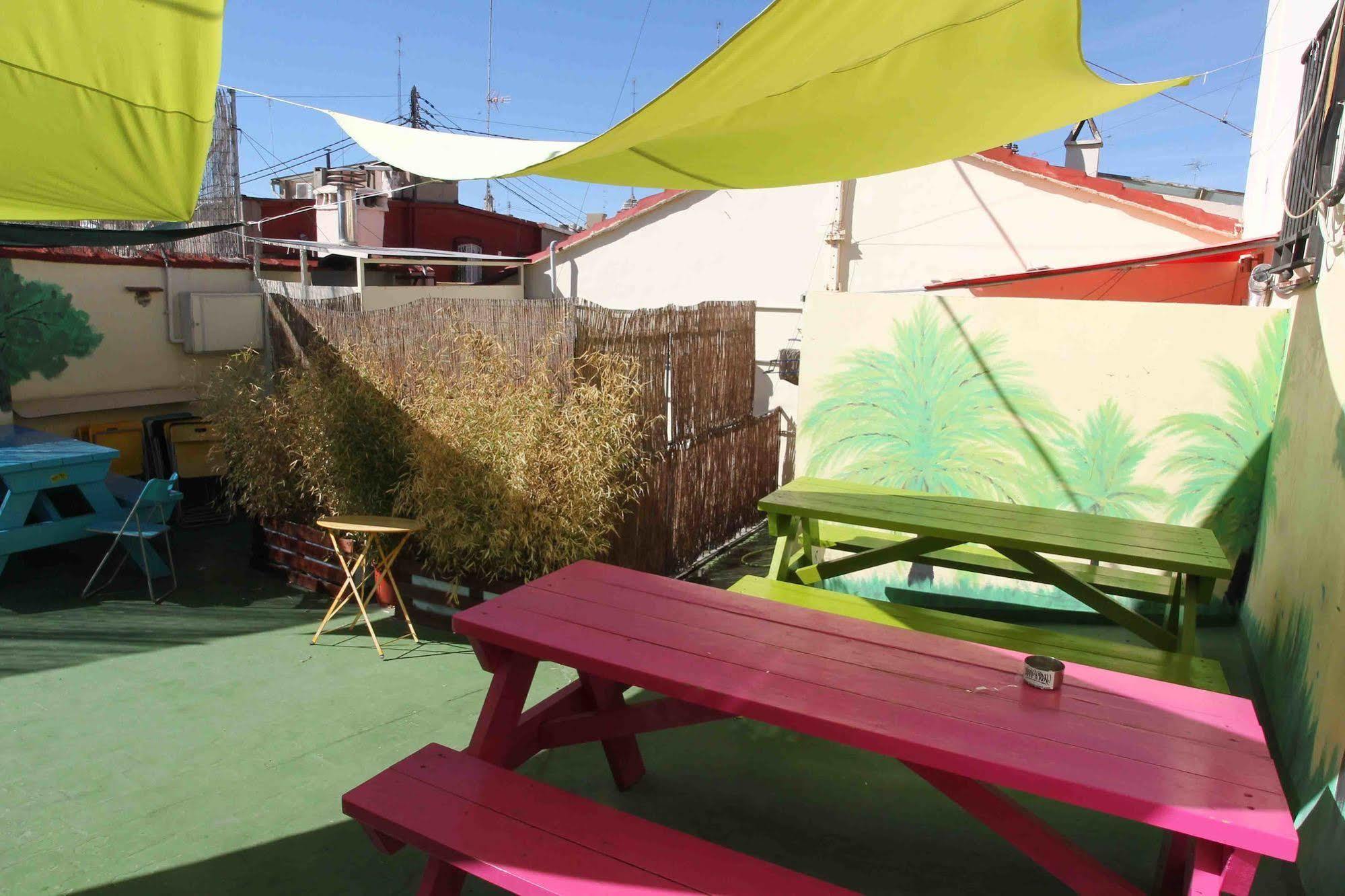 Red Nest Hostel Valencia Eksteriør billede